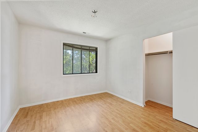 1183 Hialeah Lane, Hanover Park, IL 60133