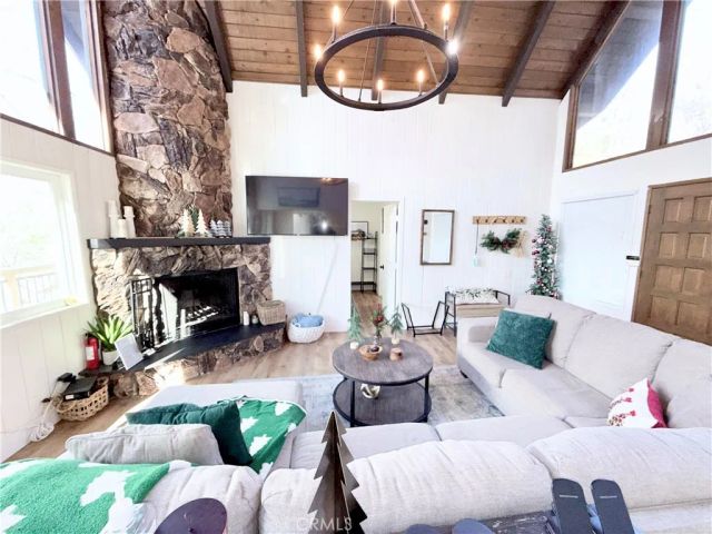 27809 North Bay Road, Lake Arrowhead, CA 92352