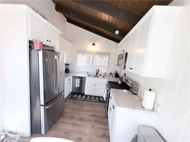 27809 North Bay Road, Lake Arrowhead, CA 92352