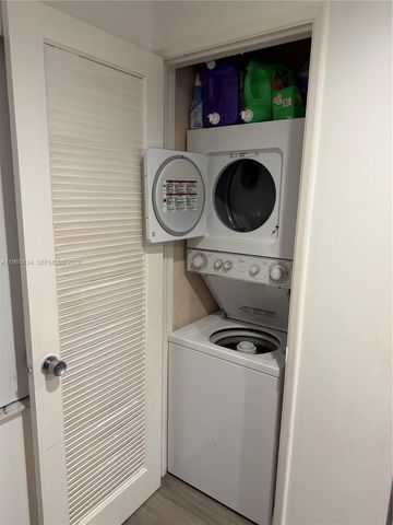 4030 W Palm Aire Dr 104, Pompano Beach, FL 33069