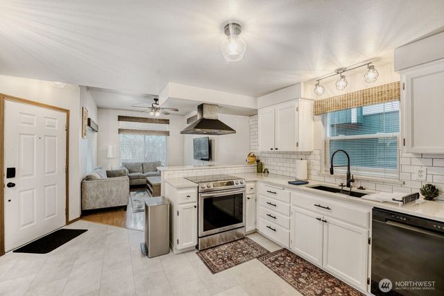 1309 S I Street, Tacoma, WA 98405