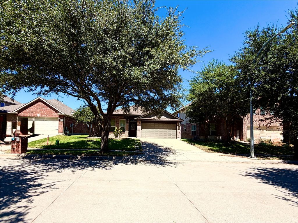 10356 Bradshaw Drive, Fort Worth, TX 76108 — photo 3