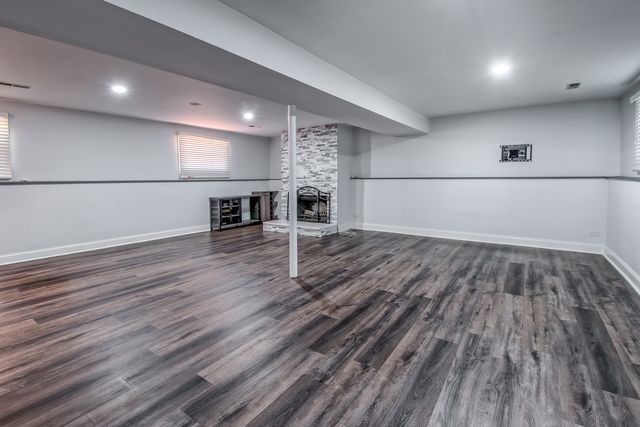1099 STRATFORD Lane, Hanover Park, IL 60133