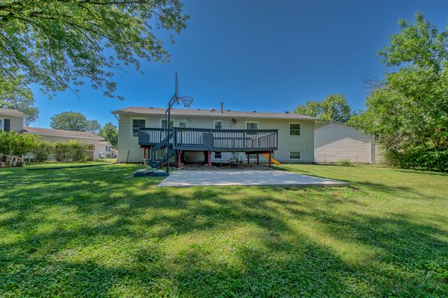 1099 STRATFORD Lane, Hanover Park, IL 60133