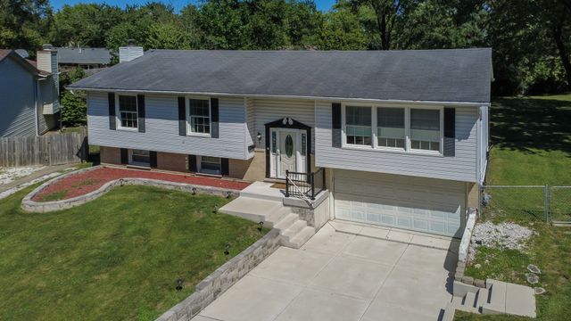 1099 STRATFORD Lane, Hanover Park, IL 60133
