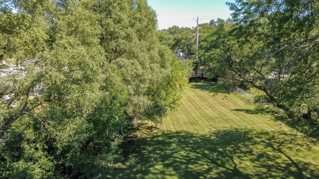 1099 STRATFORD Lane, Hanover Park, IL 60133