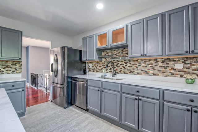 1099 STRATFORD Lane, Hanover Park, IL 60133