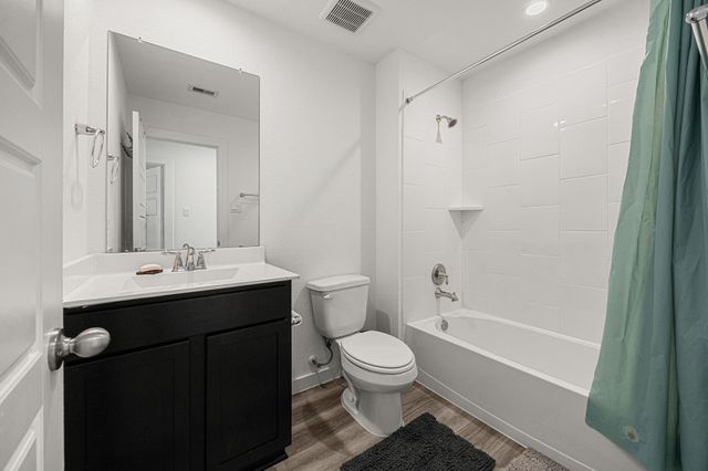 12313 Churchill Downs Drive, Houston, TX 77047