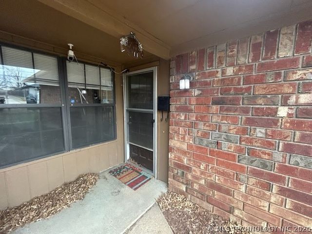 2730 S Louisville Avenue, Tulsa, OK 74114