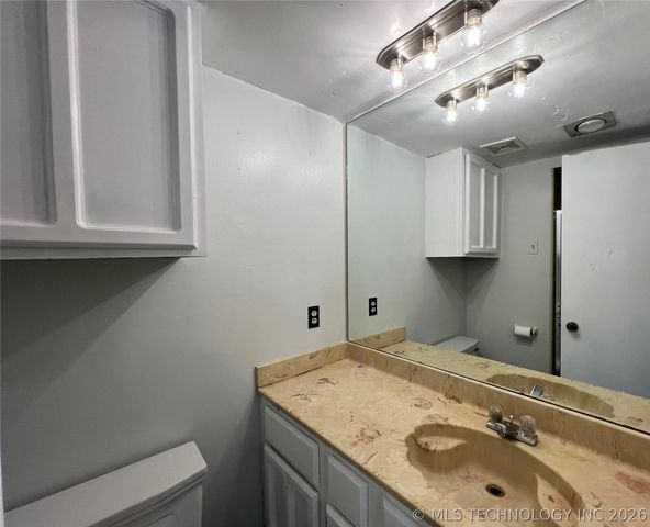 2730 S Louisville Avenue, Tulsa, OK 74114