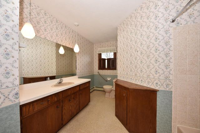 2789 Hillcrest DRIVE, Hartford, WI 53027