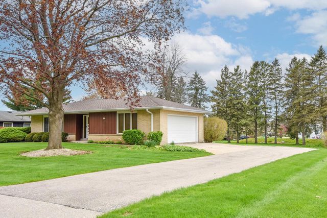 2789 Hillcrest DRIVE, Hartford, WI 53027