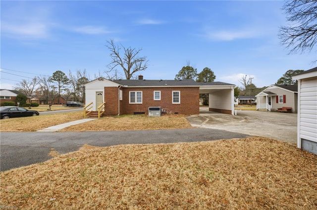 411 S College DR, Franklin, VA 23851