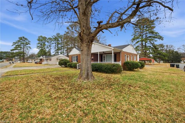 411 S College DR, Franklin, VA 23851