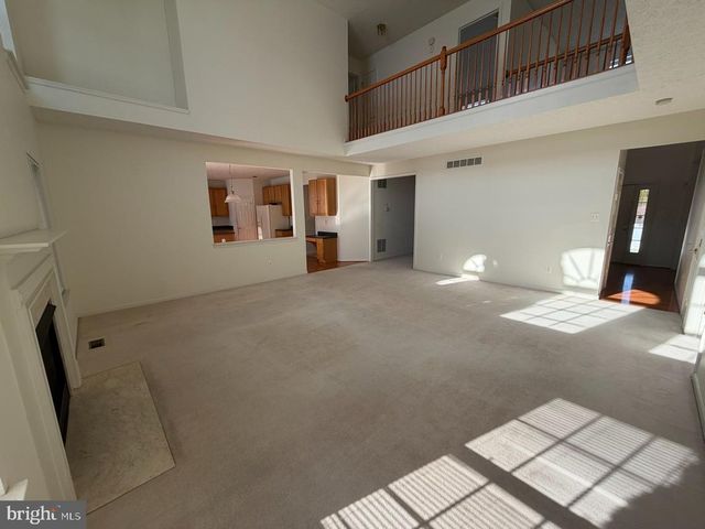 650 CLYDESDALE DR, York, PA 17402