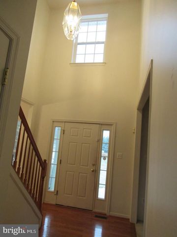 650 CLYDESDALE DR, York, PA 17402