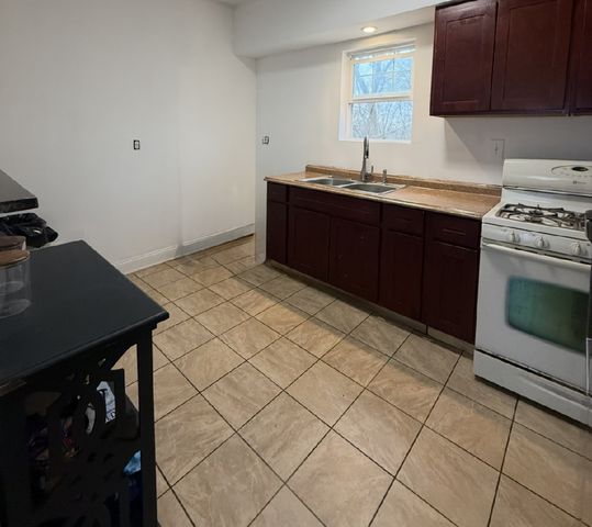 2846 E 101st Street, Chicago, IL 60617