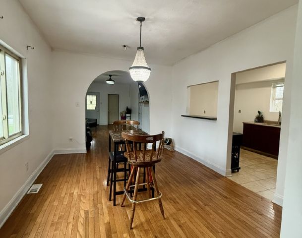 2846 E 101st Street, Chicago, IL 60617