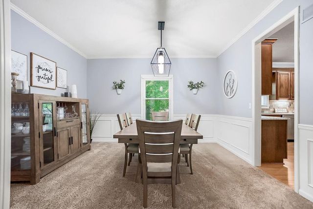 8215 W 129th Terrace, Overland Park, KS 66213