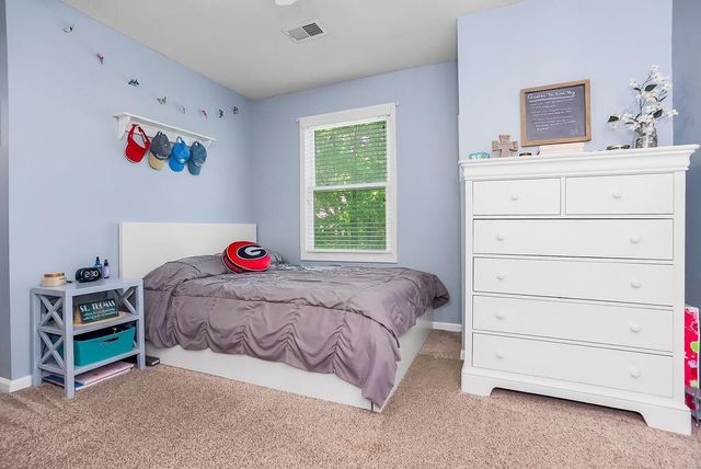 8215 W 129th Terrace, Overland Park, KS 66213