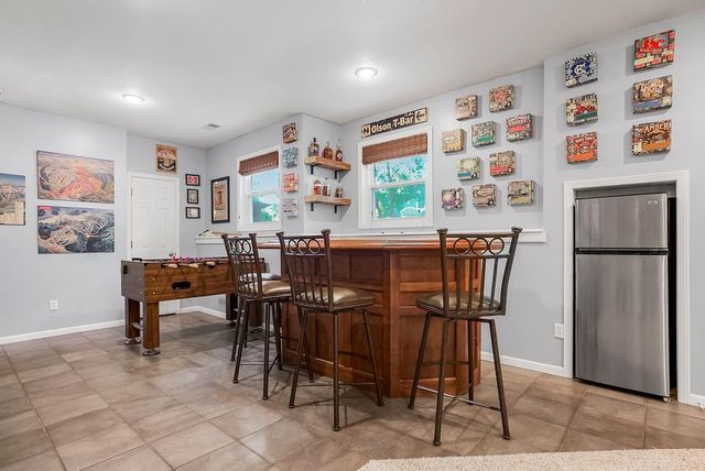 8215 W 129th Terrace, Overland Park, KS 66213