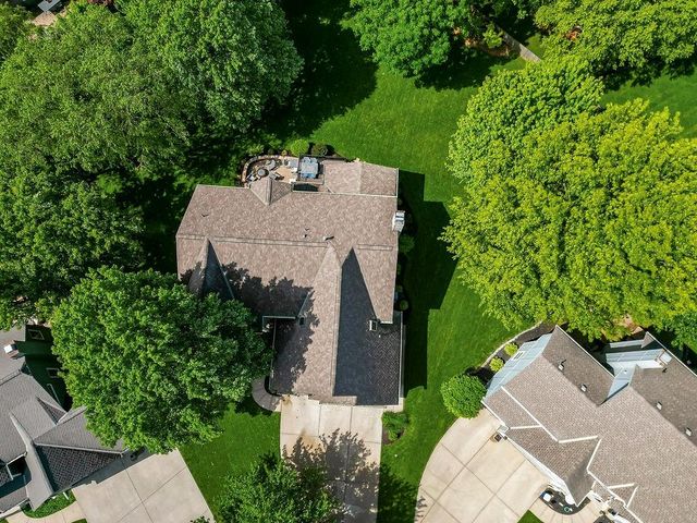 8215 W 129th Terrace, Overland Park, KS 66213
