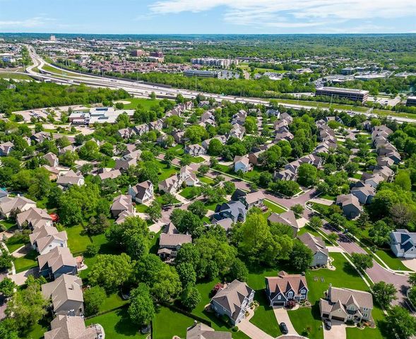 8215 W 129th Terrace, Overland Park, KS 66213