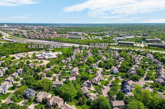 8215 W 129th Terrace, Overland Park, KS 66213