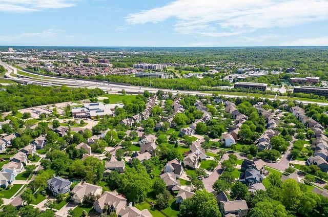 8215 W 129th Terrace, Overland Park, KS 66213