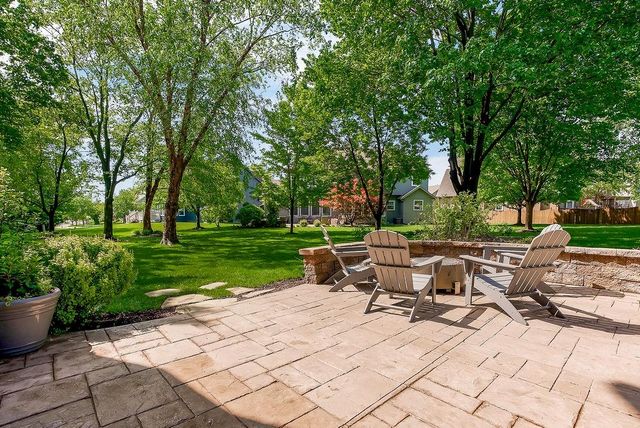 8215 W 129th Terrace, Overland Park, KS 66213
