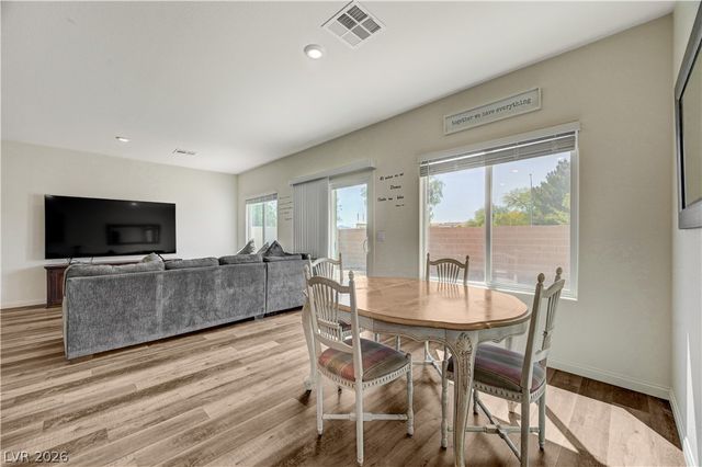 6545 Cinnamon Hazelnut Street, North Las Vegas, NV 89084