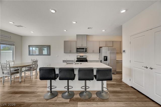 6545 Cinnamon Hazelnut Street, North Las Vegas, NV 89084