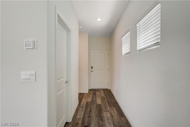 6545 Cinnamon Hazelnut Street, North Las Vegas, NV 89084
