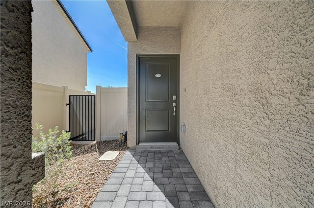 6545 Cinnamon Hazelnut Street, North Las Vegas, NV 89084