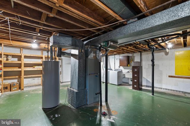 4914 WYCLIFF LN, Fairfax, VA 22032