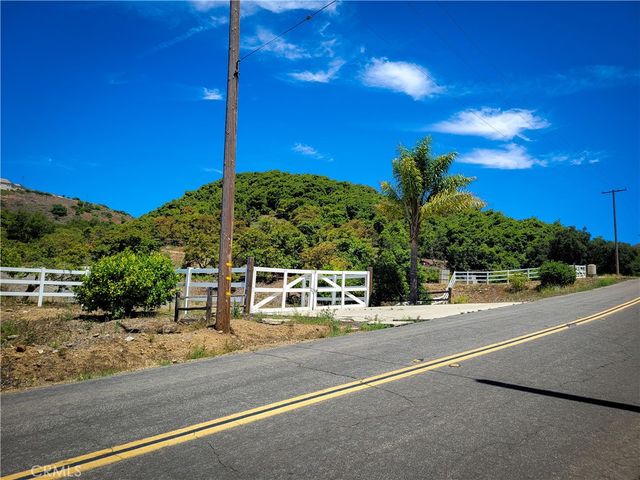 45100 La Cruz Drive, Temecula, CA 92590