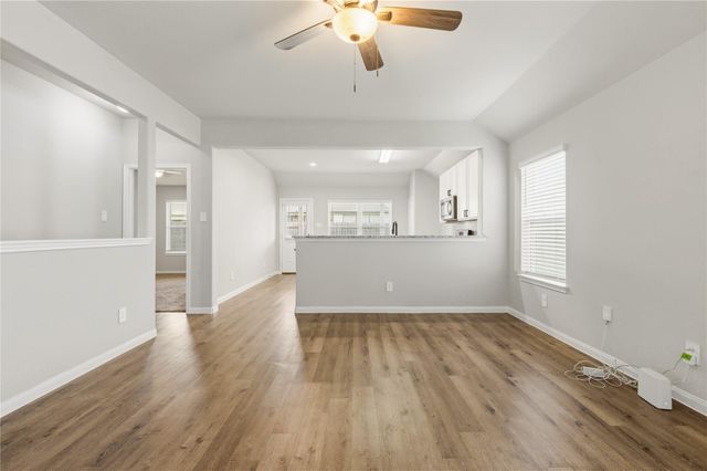118 Bobcat Bend, Huntsville, TX 77320