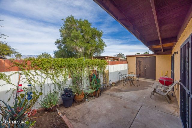 679 S Pantano Pw Parkway S, Tucson, AZ 85710