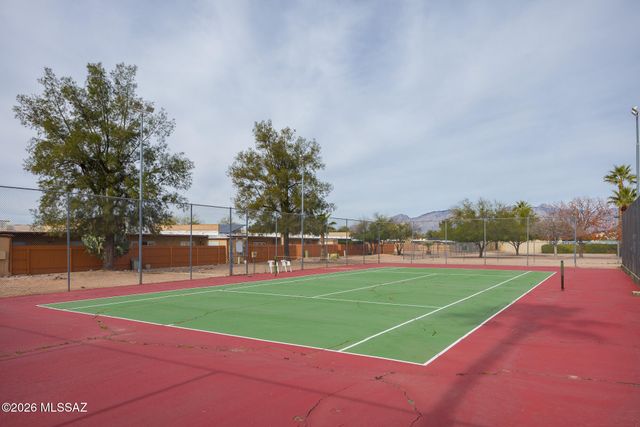 679 S Pantano Pw Parkway S, Tucson, AZ 85710