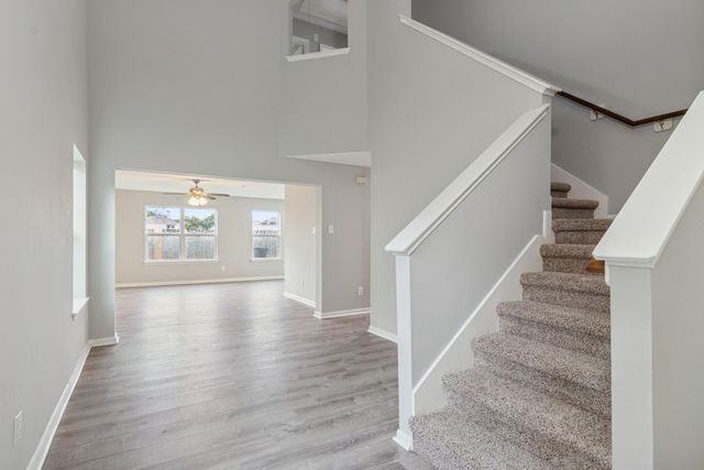 5607 Violet Path Lane, Houston, TX 77085