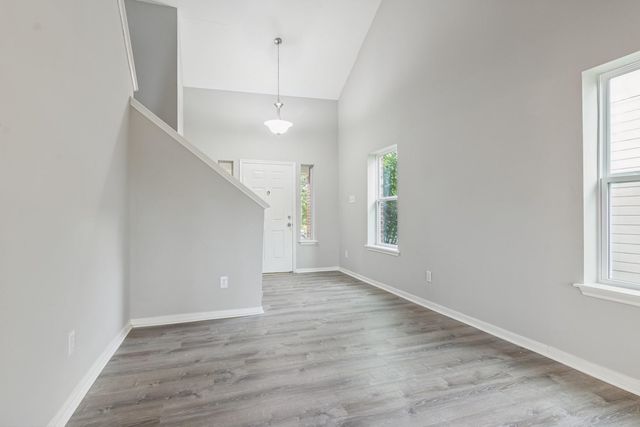 5607 Violet Path Lane, Houston, TX 77085