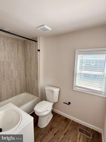 1923 E BALTIMORE ST, Baltimore, MD 21231