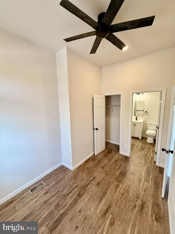 1923 E BALTIMORE ST, Baltimore, MD 21231