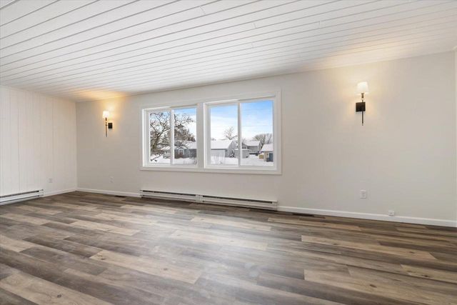 2430 Logan Ave, Superior, WI 54880