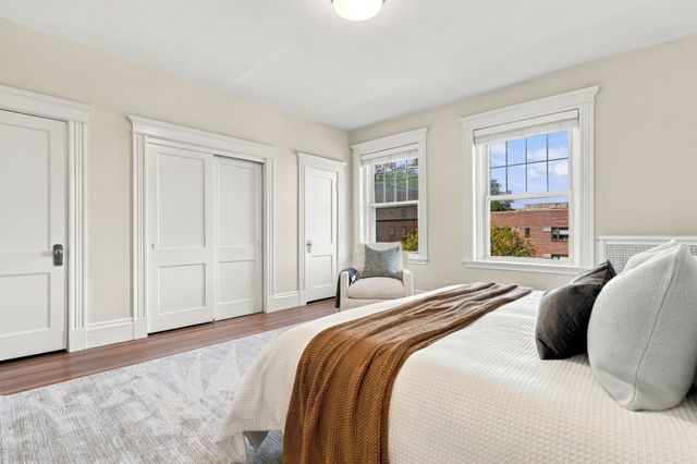 59 Alton Pl 5, Brookline, MA 02446
