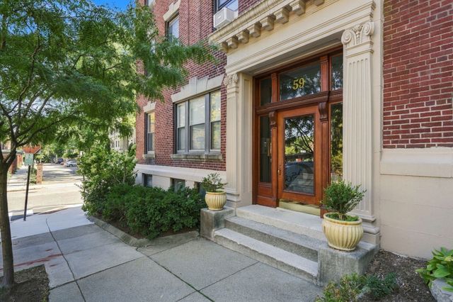 59 Alton Pl 5, Brookline, MA 02446