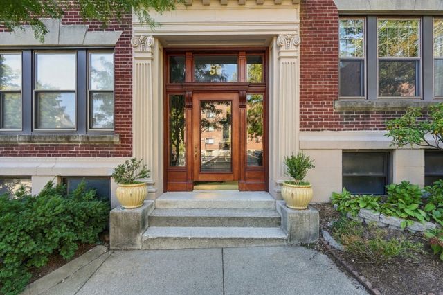 59 Alton Pl 5, Brookline, MA 02446