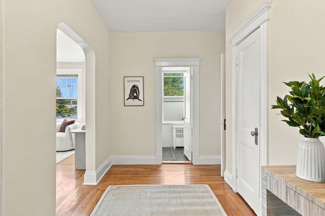 59 Alton Pl 5, Brookline, MA 02446