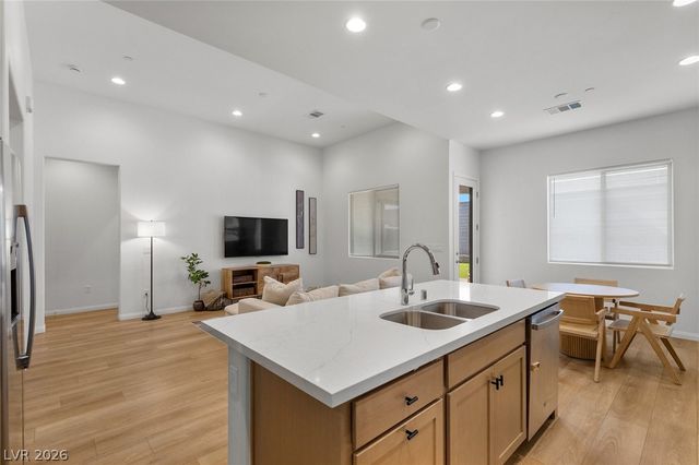 10141 Zeta Tucana Street, Las Vegas, NV 89143