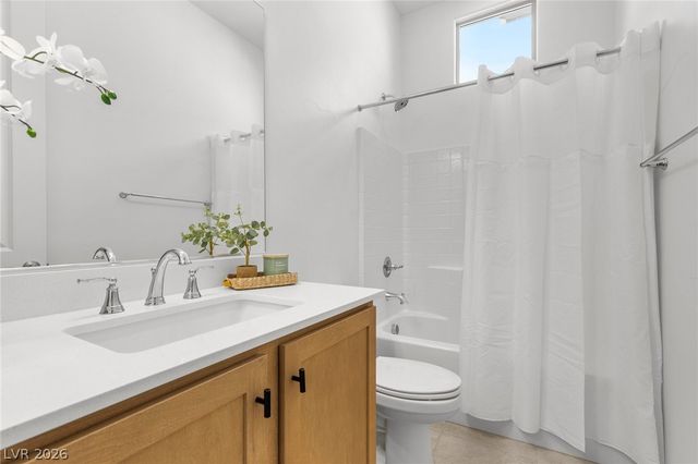 10141 Zeta Tucana Street, Las Vegas, NV 89143